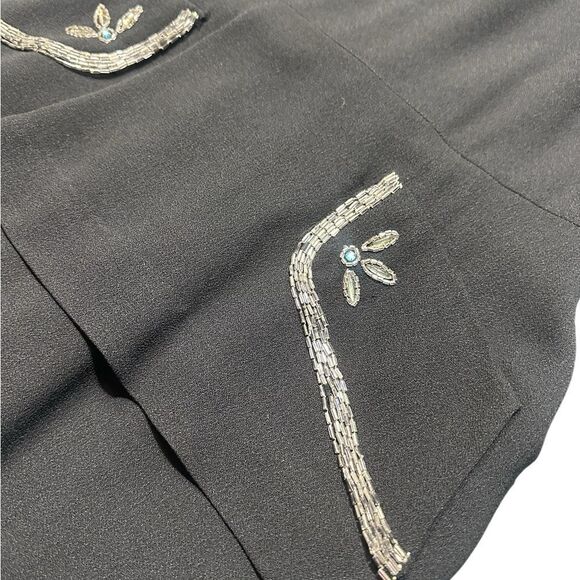 Babs Junior 1940s True Vintage Black Crepe Peplum Dress with Beaded Trimming - Picture 7 of 16